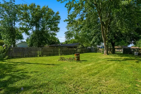 Exterior - 13916 S Meadowbrook Dr, Plainfield, IL 60544 photo 6 of 14