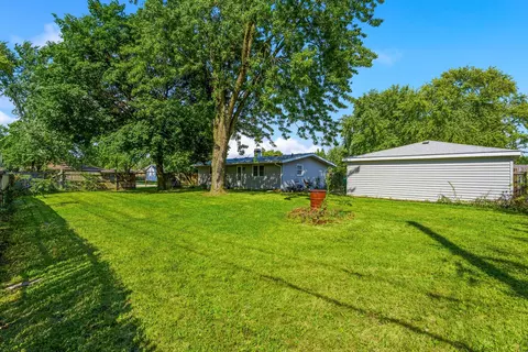 Exterior - 13916 S Meadowbrook Dr, Plainfield, IL 60544 photo 5 of 14