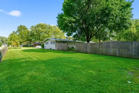Exterior - 13916 S Meadowbrook Dr, Plainfield, IL 60544 photo 10 of 14