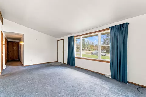 Living - 13916 S Meadowbrook Dr, Plainfield, IL 60544 photo 5 of 5