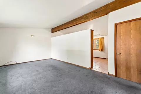 Living - 13916 S Meadowbrook Dr, Plainfield, IL 60544 photo 3 of 5