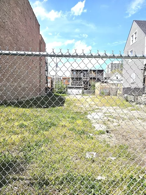 1524 E Marquette Rd, Chicago, IL 60637 photo 4