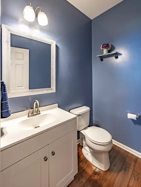 Bath - 3167 Pearl St, Elgin, IL 60124 photo 1 of 3