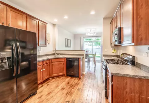 Kitchen - 3167 Pearl St, Elgin, IL 60124 photo 1 of 1