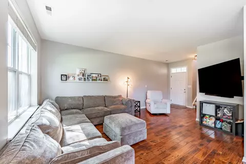 Other - 3167 Pearl St, Elgin, IL 60124 photo 1 of 7