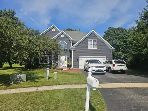 525 Cheshire Ct, Yorkville, IL 60560