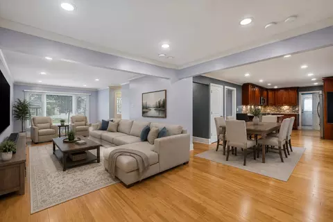 Living - 1808 W Pheasant Trl, Mount Prospect, IL 60056 photo 1 of 3