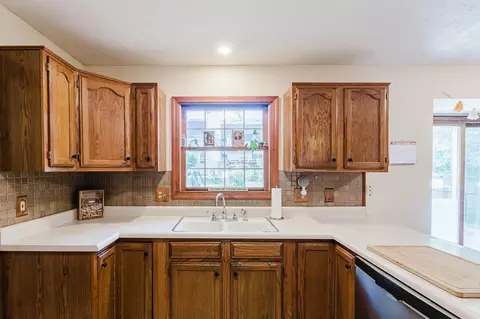 Kitchen - 304 Jenny Lind Dr, Normal, IL 61761 photo 4 of 4