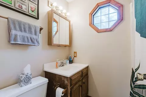 Bath - 304 Jenny Lind Dr, Normal, IL 61761 photo 2 of 3