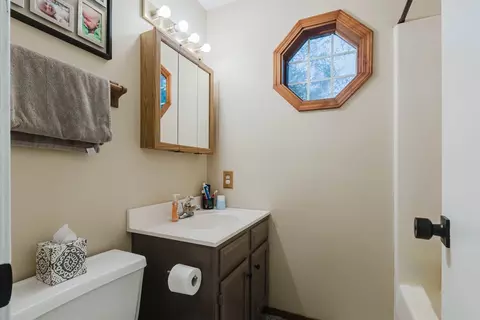 Bath - 304 Jenny Lind Dr, Normal, IL 61761 photo 2 of 3
