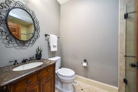 Bath - 605 Thornwood Dr, Naperville, IL 60540 photo 1 of 8