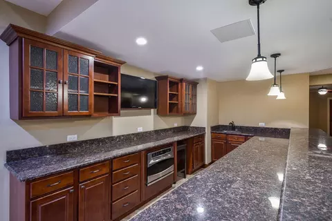Kitchen - 605 Thornwood Dr, Naperville, IL 60540 photo 6 of 6