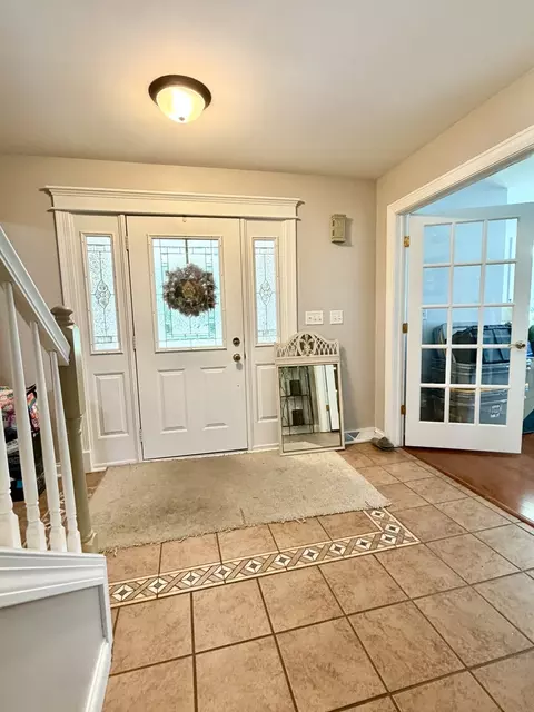 Entry Way - 2045 Il Route 2, Dixon, IL 61021 photo 1 of 4