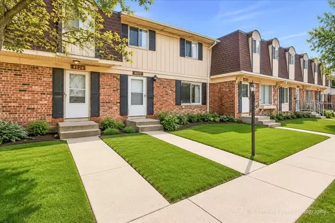 4027 Appleby Ln, Richton Park, IL 60471