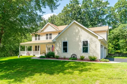 39226 N Rangers Way, Antioch, IL 60002