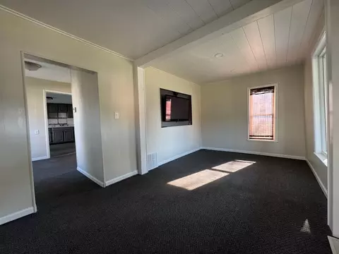 Living - 511 E 5th St, Rock Falls, IL 61071 photo 1 of 1