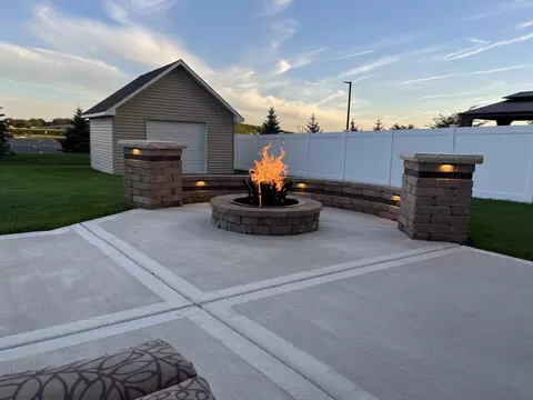 Exterior - 412 E Frontier Dr, Minooka, IL 60447 photo 3 of 4