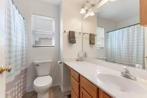 Bath - 7202 Bradley Dr, Plainfield, IL 60586 photo 2 of 2