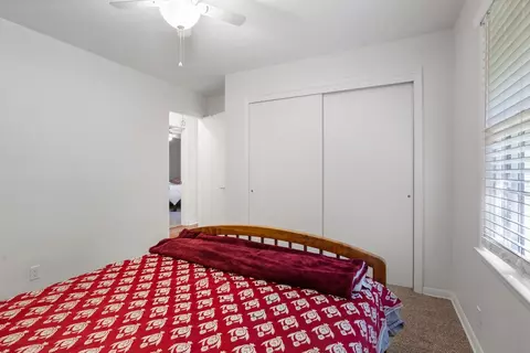 Bedroom - 1107 Foothill Dr, Champaign, IL 61821 photo 5 of 7