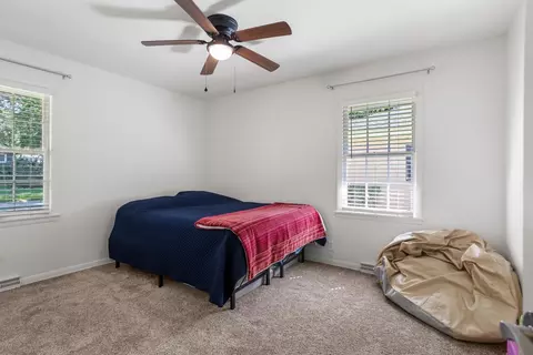 Bedroom - 1107 Foothill Dr, Champaign, IL 61821 photo 6 of 7