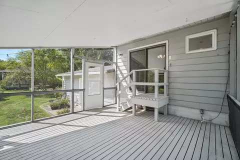 Exterior - 204 N White St, Sidney, IL 61877 photo 4 of 6