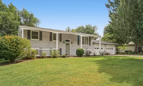 Exterior - 204 N White St, Sidney, IL 61877 photo 2 of 6