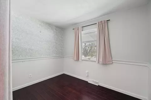 Bedroom - 204 N White St, Sidney, IL 61877 photo 1 of 5