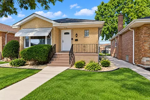 12334 S Loomis St, Calumet Park, IL 60827