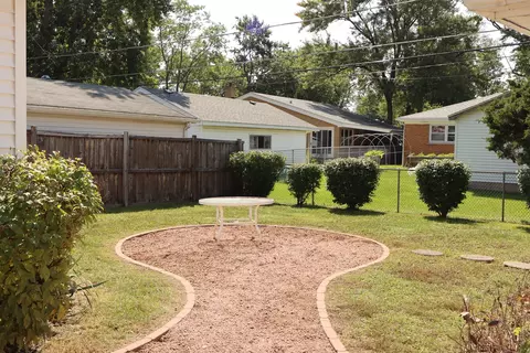 Exterior - 3719 153rd St, Midlothian, IL 60445 photo 3 of 3
