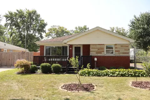 Exterior - 3719 153rd St, Midlothian, IL 60445 photo 2 of 3