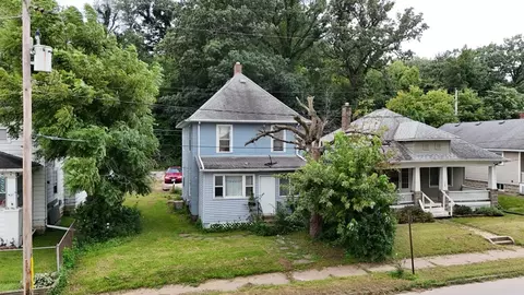 310 17th Ave, East Moline, IL 61244