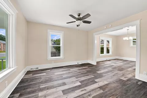 Living - 223 Bevier Pl, Aurora, IL 60505 photo 3 of 3