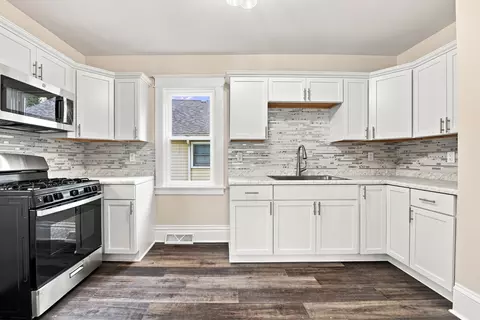 Kitchen - 223 Bevier Pl, Aurora, IL 60505 photo 1 of 4