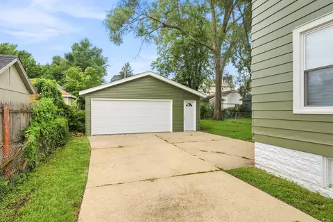 Exterior - 223 Bevier Pl, Aurora, IL 60505 photo 6 of 6