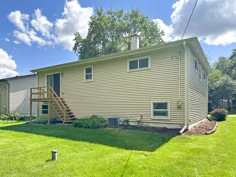 Exterior - n335 Cottonwood Drive, Wheaton, IL 60187 photo 4 of 6