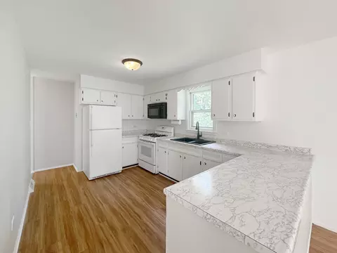 Kitchen - n335 Cottonwood Drive, Wheaton, IL 60187 photo 1 of 1