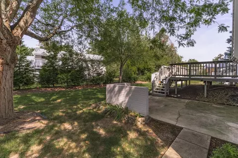 Exterior - 207 Greenleaf Dr, Bloomington, IL 61704 photo 4 of 11