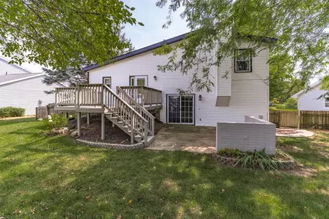 Exterior - 207 Greenleaf Dr, Bloomington, IL 61704 photo 2 of 11