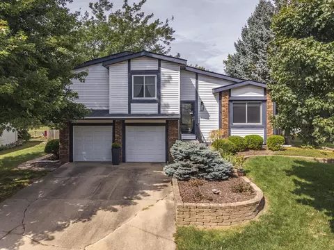 Exterior - 207 Greenleaf Dr, Bloomington, IL 61704 photo 11 of 11