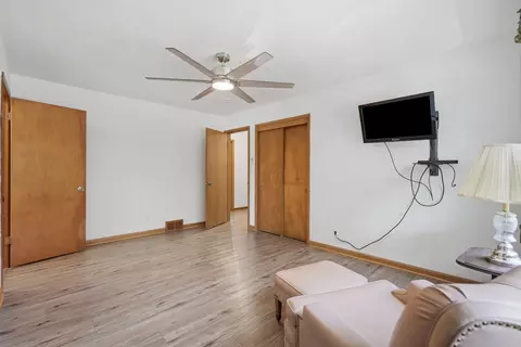 Bedroom - 2510 7th St, Moline, IL 61265 photo 3 of 4