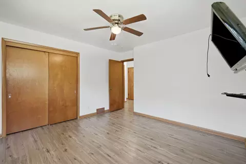 Bedroom - 2510 7th St, Moline, IL 61265 photo 2 of 4