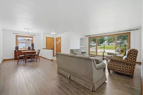 Living - 2510 7th St, Moline, IL 61265 photo 1 of 3