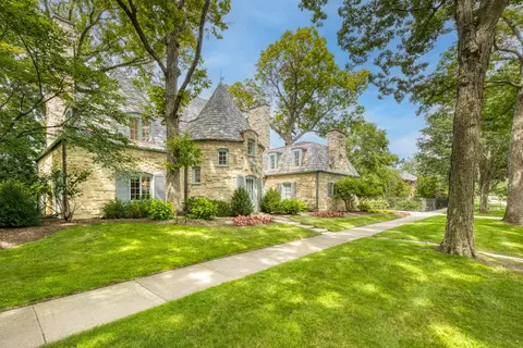 Exterior - 1339 Forest Ave, River Forest, IL 60305 photo 9 of 10
