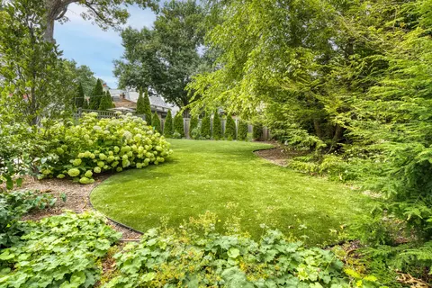Exterior - 1339 Forest Ave, River Forest, IL 60305 photo 4 of 10