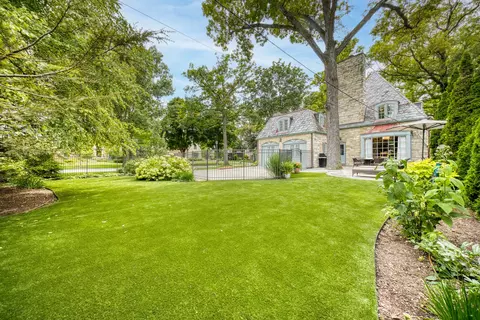 Exterior - 1339 Forest Ave, River Forest, IL 60305 photo 7 of 10