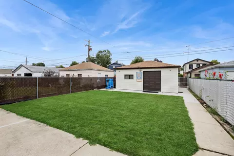 Exterior - 4119 Maple Ave, Stickney, IL 60402 photo 3 of 6