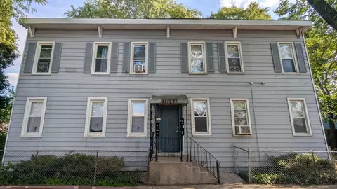 4445 W Carroll Ave, Chicago, IL 60624