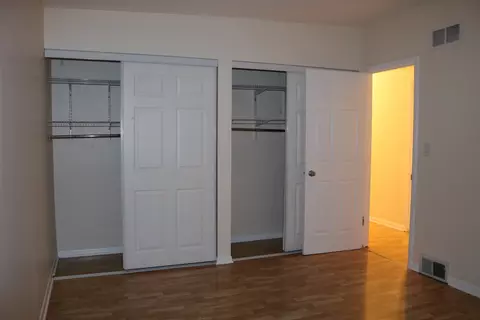 Bedroom - 9259 Hamlin Ave, Des Plaines, IL 60016 photo 5 of 6