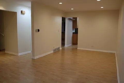 Living - 9259 Hamlin Ave, Des Plaines, IL 60016 photo 4 of 5