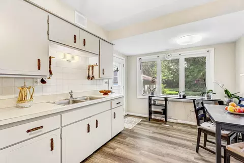Kitchen - 2023 Cedar St, Des Plaines, IL 60018 photo 3 of 3
